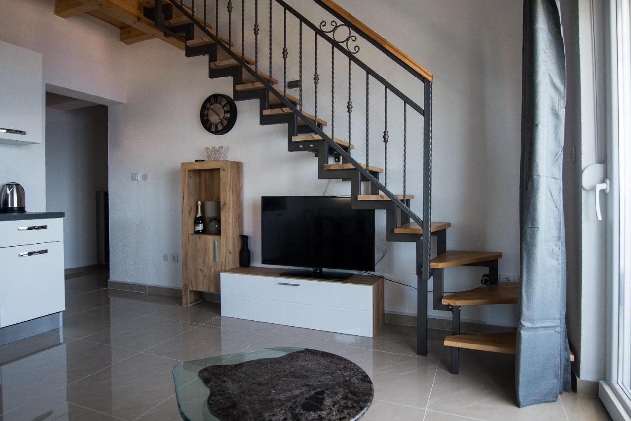 Villa Stipe Jesenice  Esterno foto